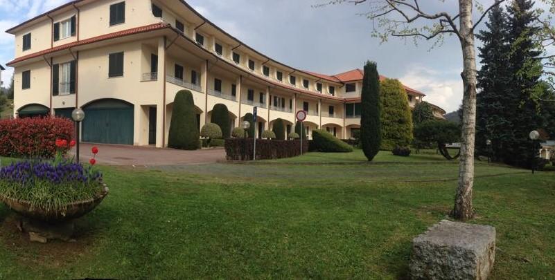 Centro Di Spiritualita Maria Candida Armeno Exterior foto
